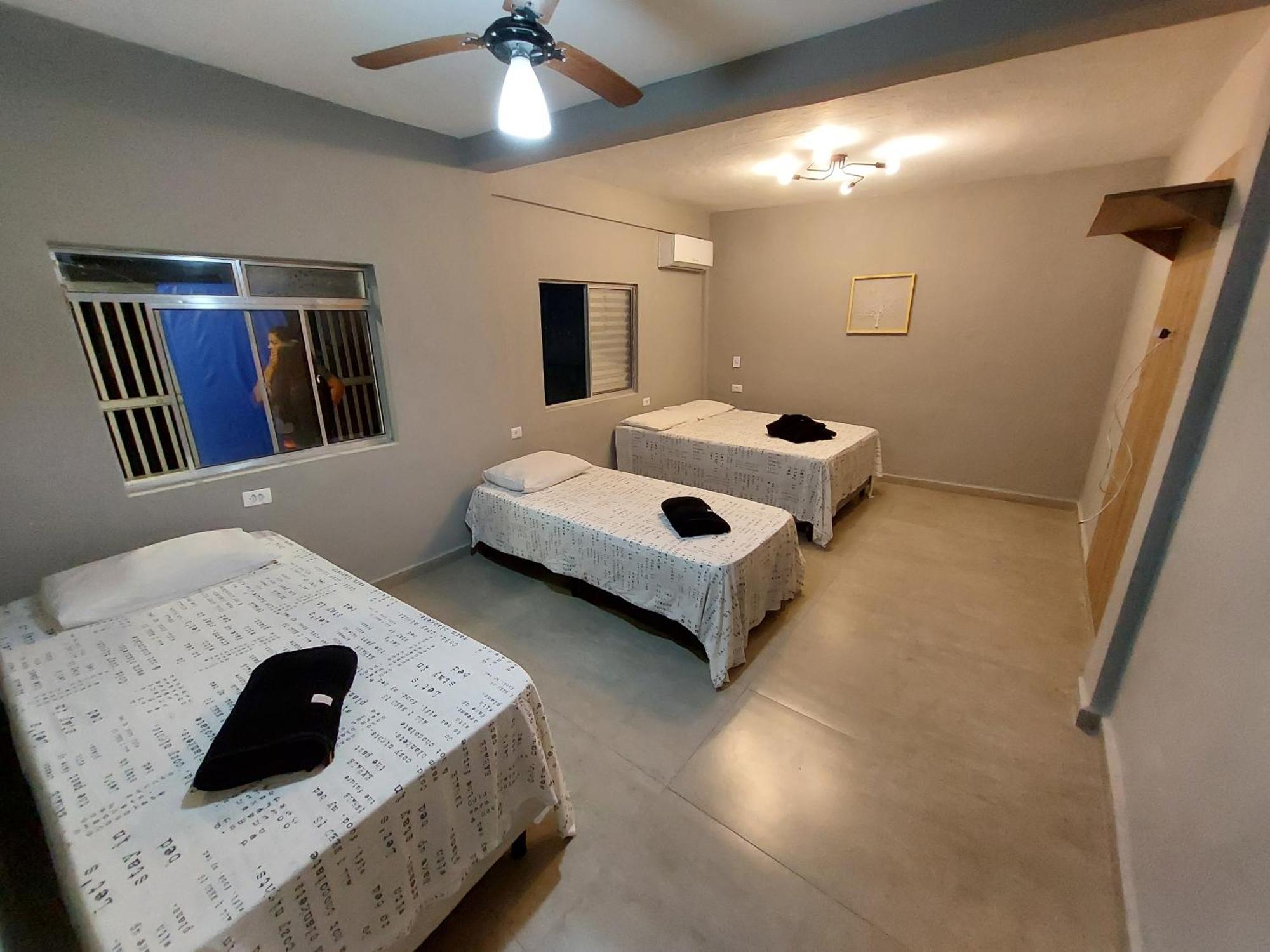 Pousada Praia Cia, Piscina, Centro, Estacionamento, Wifi, Saida Ate As 16H Bertioga Rum bild